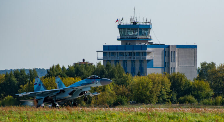 Iran May Trade Drones for Russian Fighter Jets, Helicopters, and Trainers