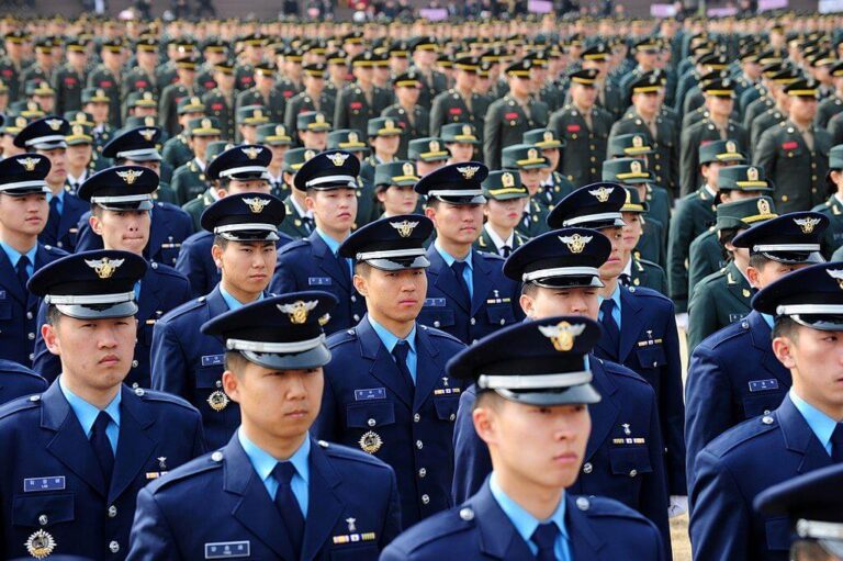 Profile: New ROK Defense Minister Kim Yong-hyun