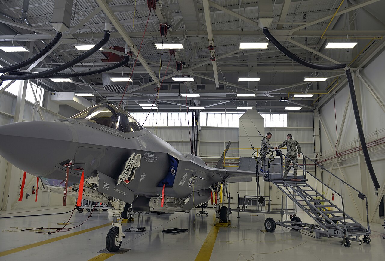 33rd_FW_units_save_big_with_F-35_innovations_160113-F-MT297-005